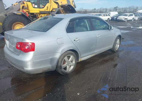 2008 Volkswagen Jetta Se/Sel from USA, damaged, VIN 3VWRM71K78M071013